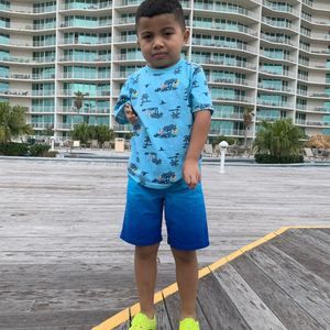 Meet your Posher, Henry